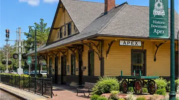 Brick storefronts on Salem Street in downtown Apex